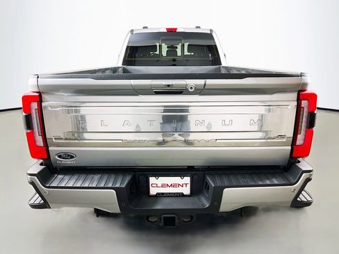 Used 2024 Ford F450 Platinum w/ FX4 Off-Road Package AWD/4WD image 8