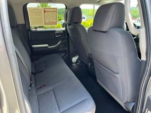 Used 2024 Nissan Frontier S AWD/4WD image 25