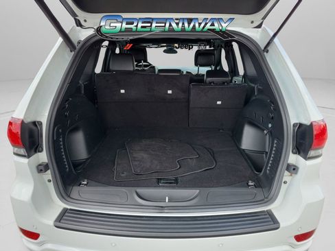Used 2022 Jeep Grand Cherokee Laredo X RWD image 5
