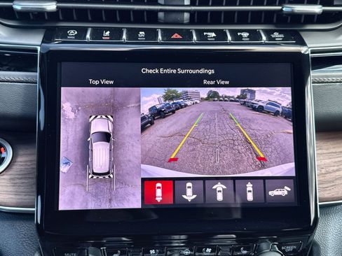 New 2025 Jeep Grand Cherokee Summit w/ Adv Protech Group IV image 19