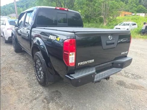 Used 2018 Nissan Frontier PRO-4X AWD/4WD image 3