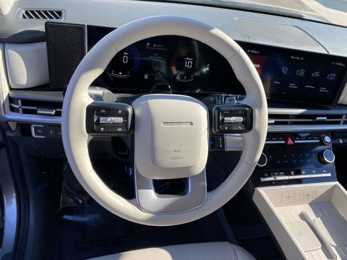 Used 2025 Hyundai Santa Fe SEL image 28