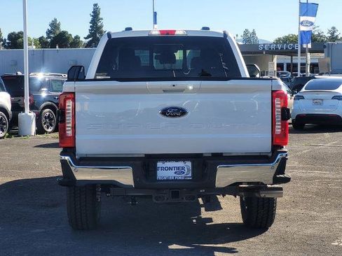 New 2026 Ford F250 4x4 Crew Cab Super Duty image 5