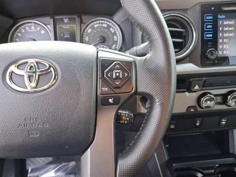 Used 2017 Toyota Tacoma TRD Sport w/ Tow Package RWD image 21