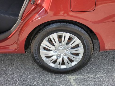 Used 2016 Nissan Versa SV image 11