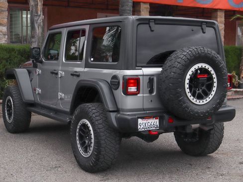 Used 2018 Jeep Wrangler Unlimited Rubicon image 7