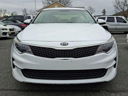 Used 2016 Kia Optima LX w/ LX Convenience Package image 5