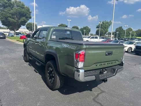Used 2021 Toyota Tacoma TRD Off-Road AWD/4WD image 7