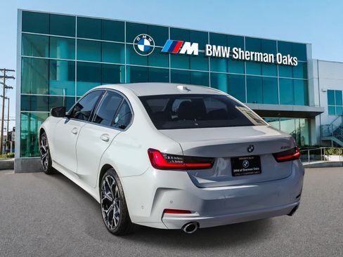 Used 2026 BMW 330i Sedan w/ Convenience Package RWD image 6