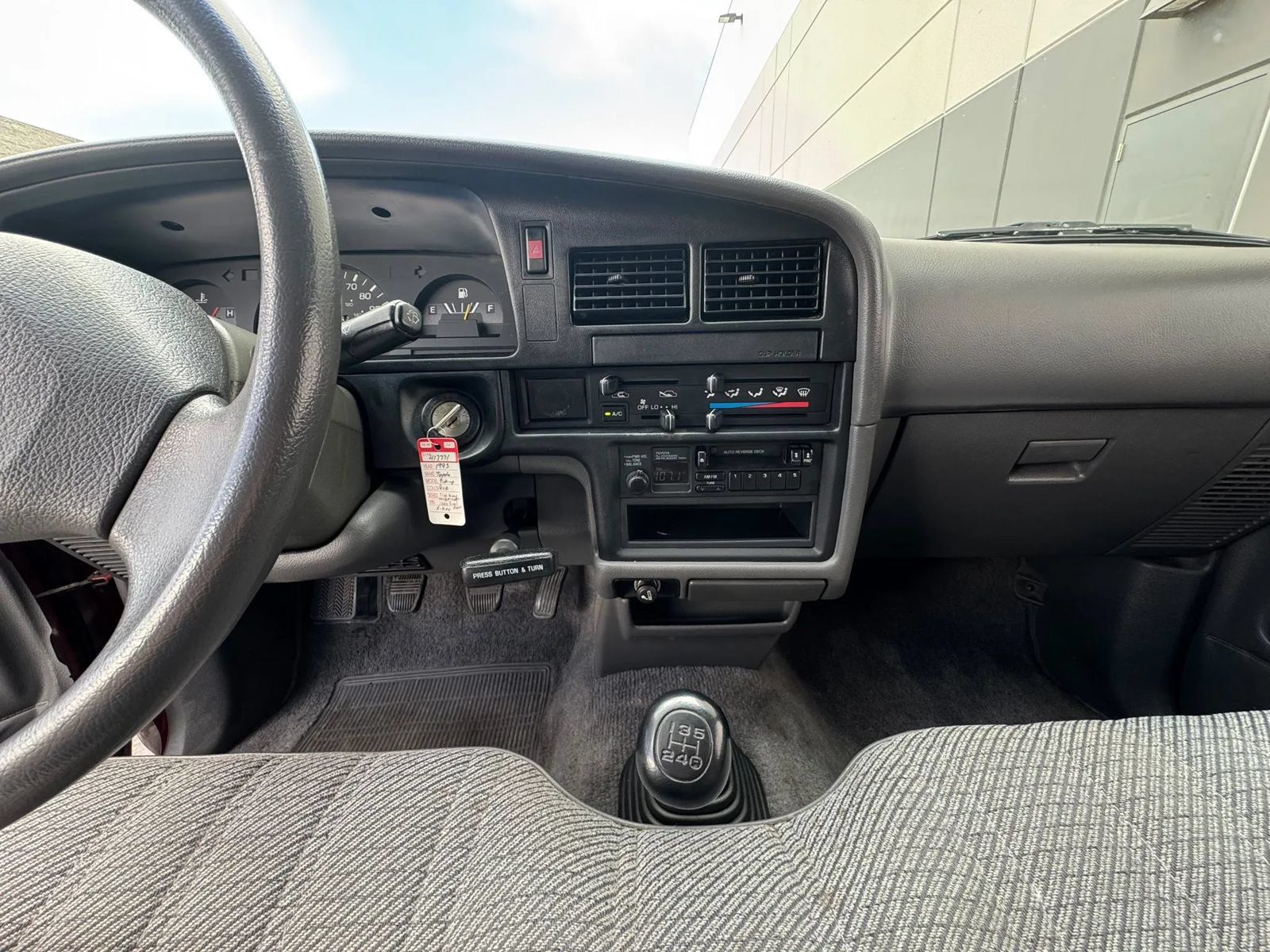 Used 1993 Toyota Pickup 2WD Regular Cab image 9