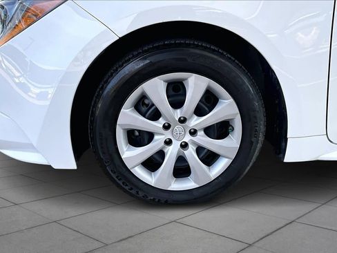 Used 2022 Toyota Corolla LE image 10