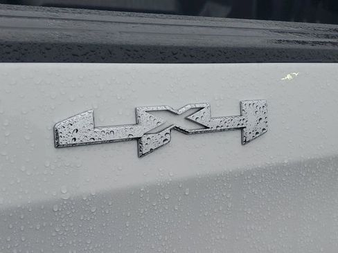 Used 2025 GMC Sierra 1500 Elevation image 6