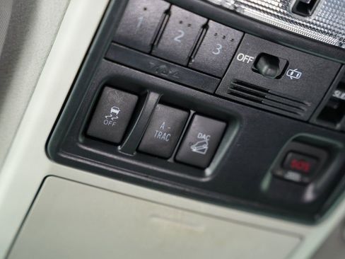 Used 2018 Toyota 4Runner Limited image 57