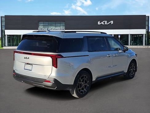 New 2026 Kia Carnival SX Prestige FWD image 4