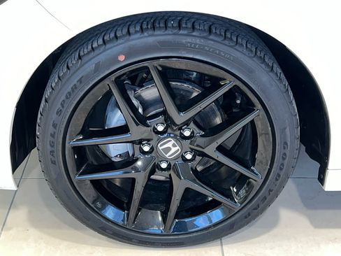 Used 2024 Honda Civic Sport image 7