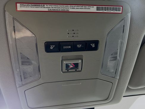 Used 2021 Toyota RAV4 LE image 22