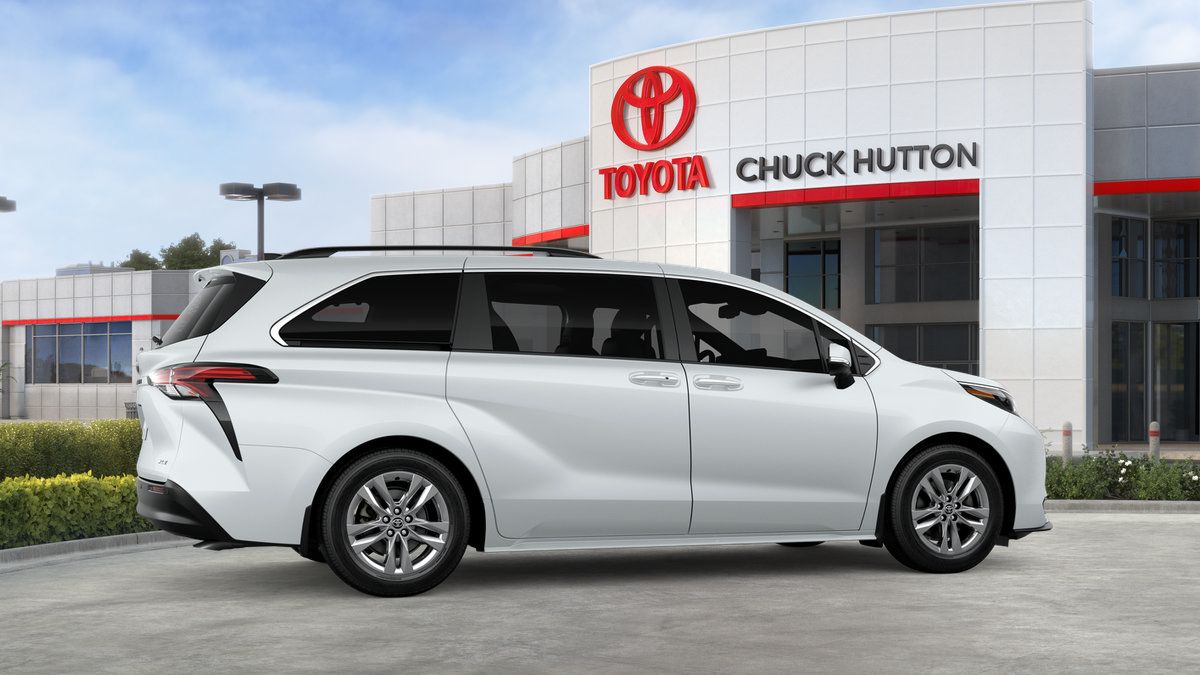 Certified 2026 Toyota Sienna XLE AWD/4WD image 47