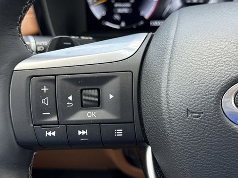 Used 2025 INFINITI QX60 Sensory image 26