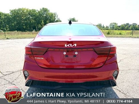 Used 2024 Kia Forte LXS FWD image 4