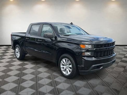 Used 2022 Chevrolet Silverado 1500 Custom RWD image 3