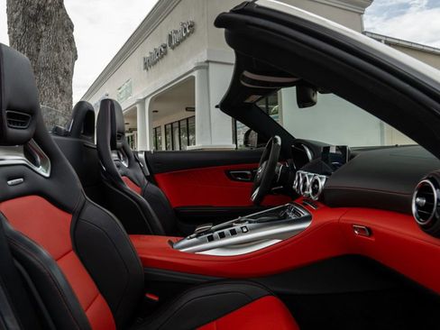 Used 2020 Mercedes-Benz AMG GT C image 22
