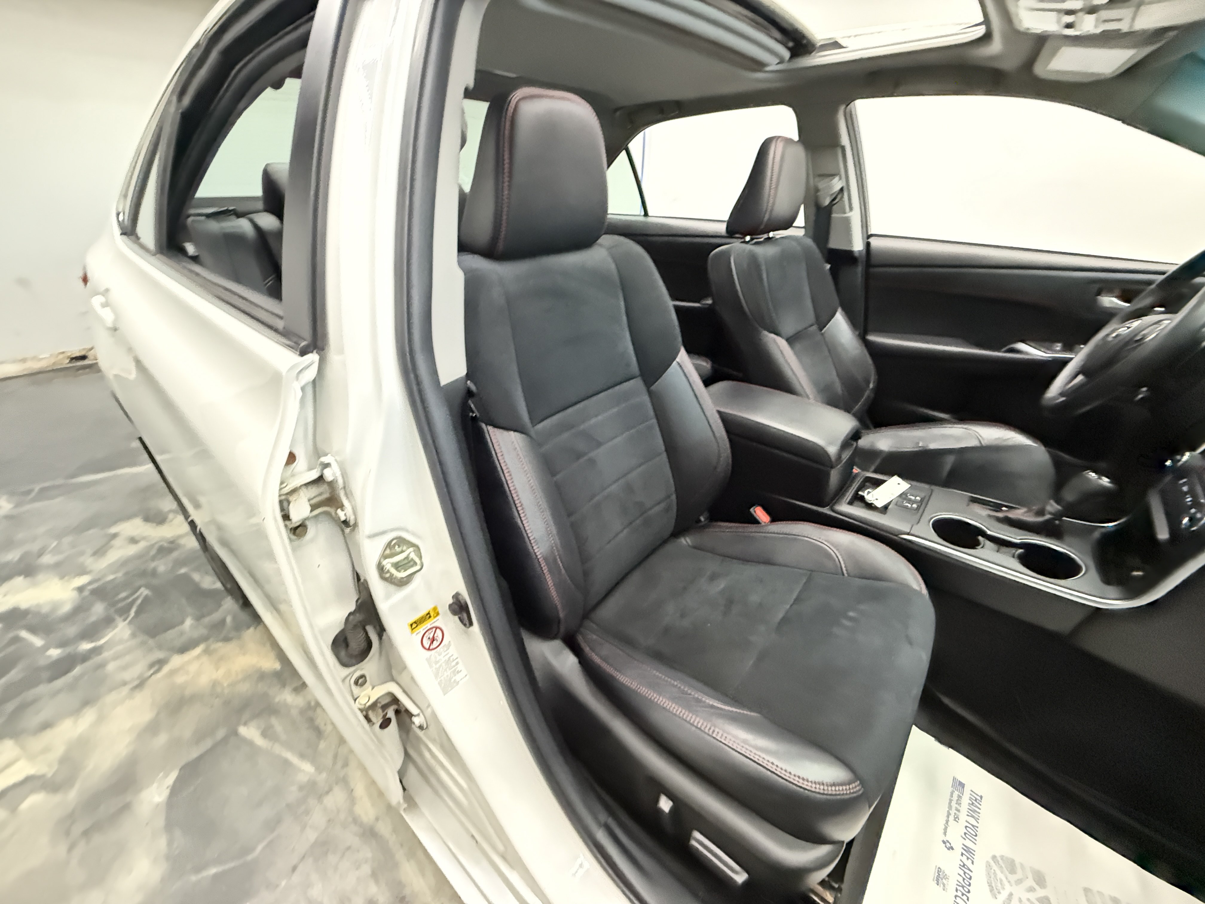 Used 2017 Toyota Camry XSE FWD image 20