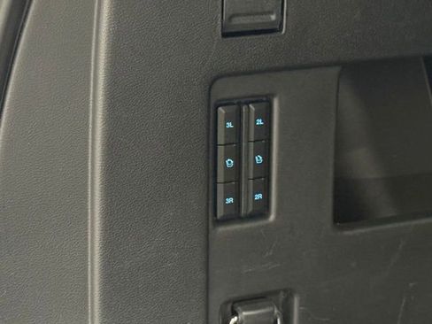 Certified 2024 Ford Expedition XLT image 38