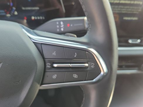 Used 2025 Chevrolet Equinox LT w/ Safety and Technology Package FWD image 25