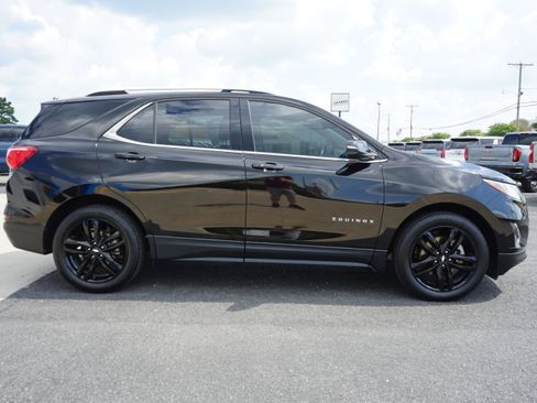 Used 2020 Chevrolet Equinox LT w/ Midnight Edition FWD image 6