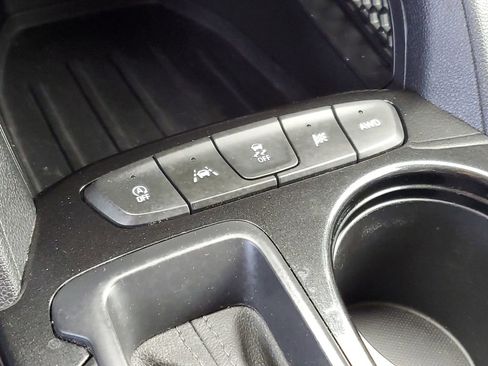 Used 2022 Chevrolet TrailBlazer LT AWD/4WD image 19