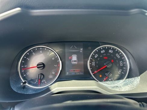 Used 2021 Toyota RAV4 LE image 19