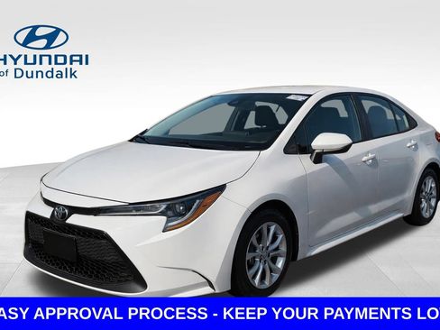 Used 2021 Toyota Corolla LE FWD image 1