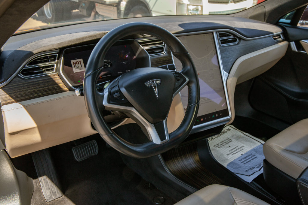 Used 2016 Tesla Model S 90D AWD/4WD image 10