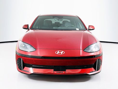 Used 2024 Hyundai Ioniq 6 SEL image 2