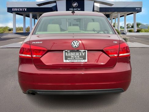 Used 2015 Volkswagen Passat 1.8T Limited Edition image 5