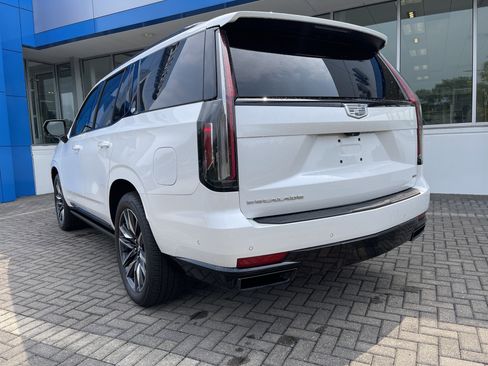 Used 2021 Cadillac Escalade Sport Platinum w/ Heavy-Duty Trailer Package image 3