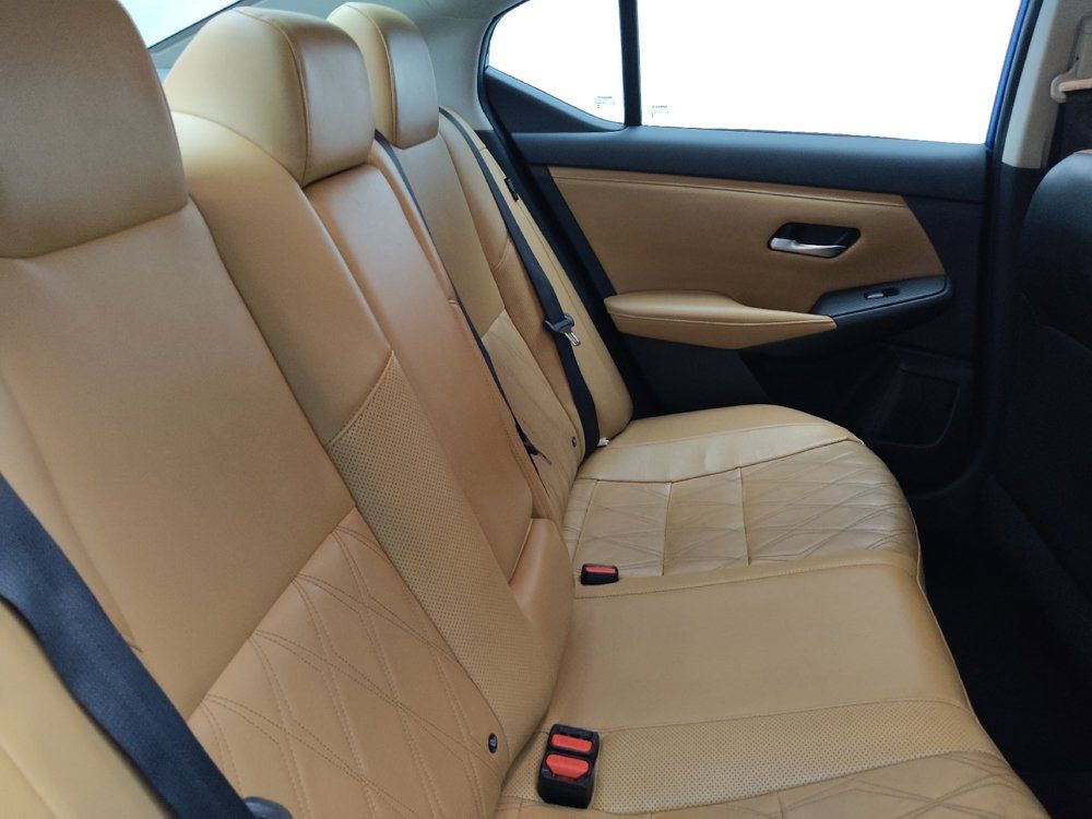 Used 2023 Nissan Sentra SV w/ SV Premium Package FWD image 19