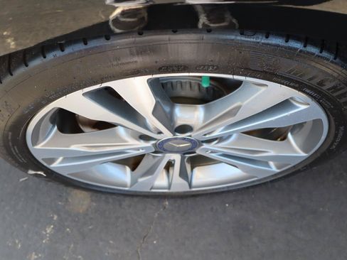 Used 2016 Mercedes-Benz C 300 Sedan image 29