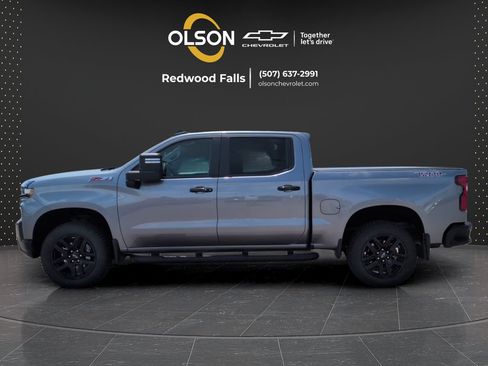 Used 2021 Chevrolet Silverado 1500 LT Trail Boss w/ Convenience Package II AWD/4WD image 2