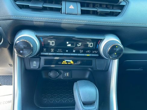 Used 2024 Toyota RAV4 XLE image 21