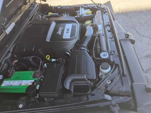 Used 2015 Jeep Wrangler Unlimited Sport w/ Quick Order Package 24S image 45