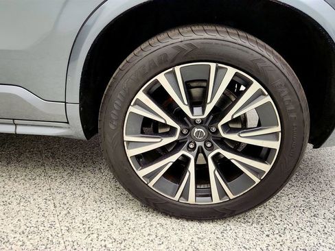 Used 2020 Volvo XC90 T5 Momentum image 9
