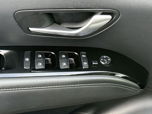 Certified 2023 Hyundai Tucson Limited image 15