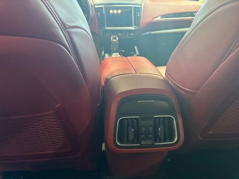 Used 2022 Maserati Levante GT image 15