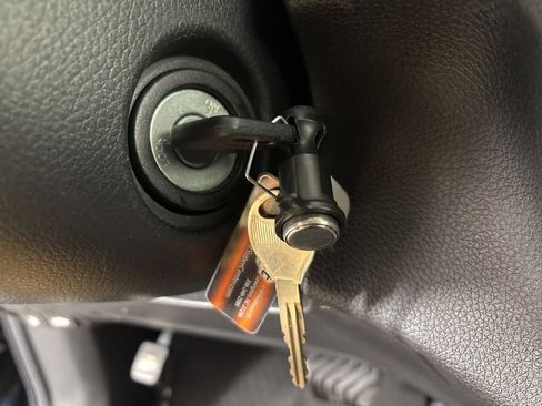 Used 2020 Nissan Rogue Sport S image 14