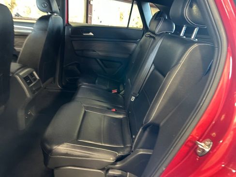 Used 2022 Volkswagen Atlas Cross Sport SE w/ Panoramic Sunroof Package image 27