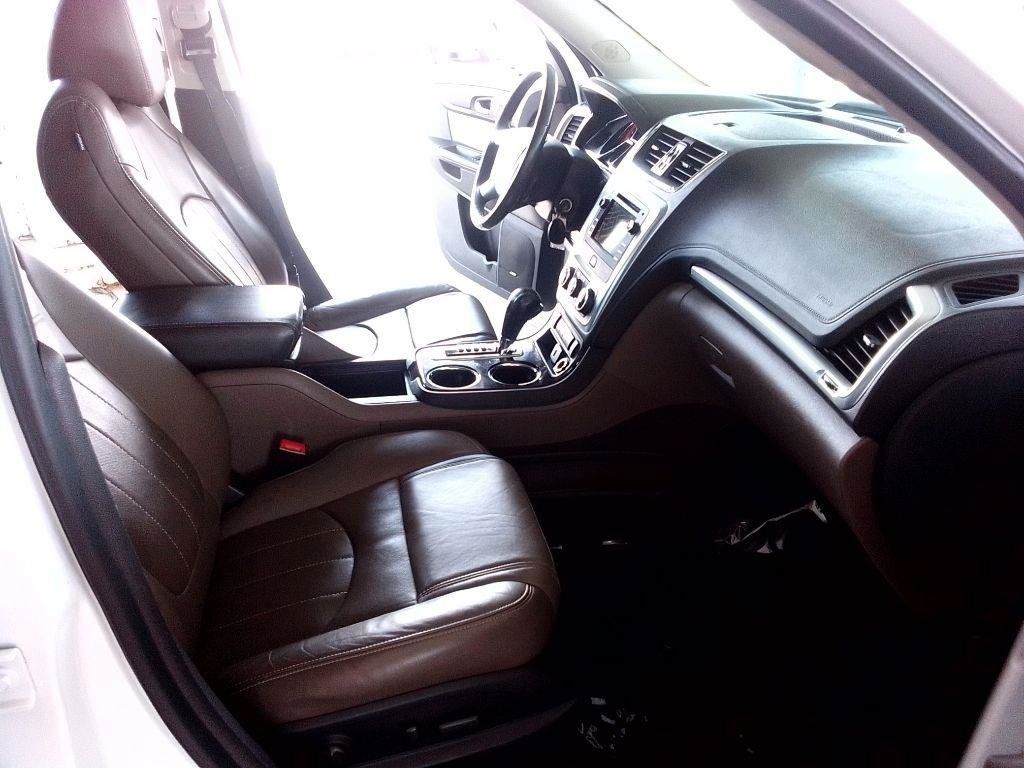 Used 2017 GMC Acadia Limited SLT AWD/4WD image 19