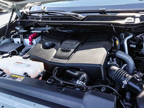 Used 2024 Toyota Tundra Platinum image 36