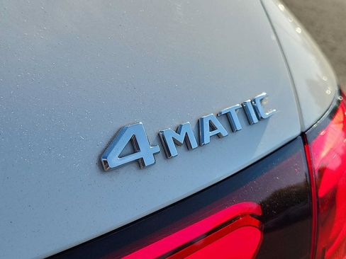 Used 2023 Mercedes-Benz GLC 300 4MATIC image 29