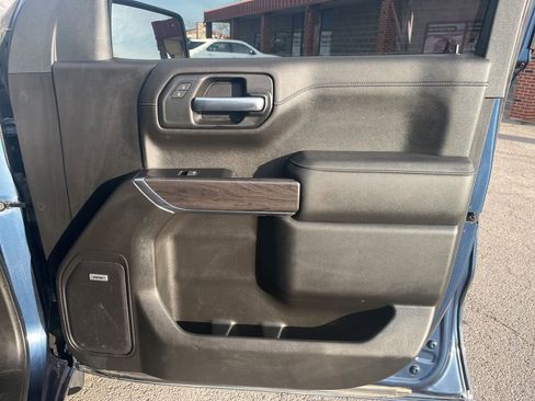 Used 2022 Chevrolet Silverado 1500 LTZ w/ LTZ Premium Package image 28